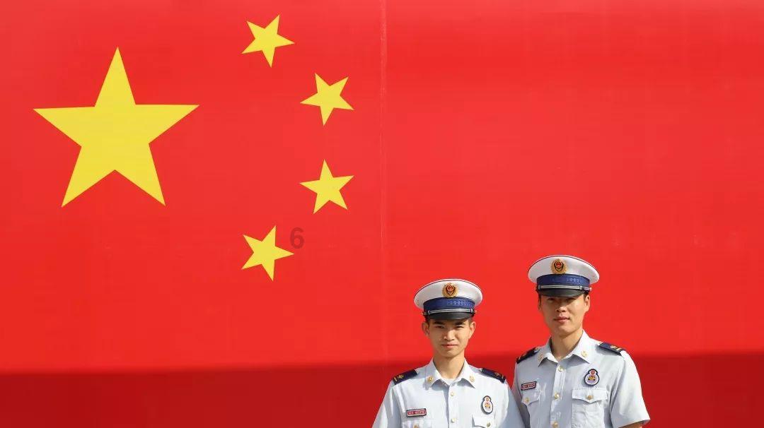 如果岁末听雪落，浮世有清欢。游戏画面