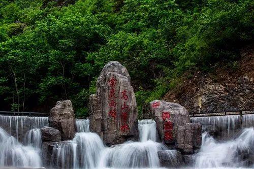逃离宽敞的健身房