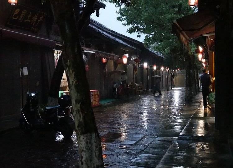 为百万村民送光影